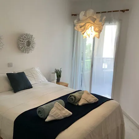 Kings Palace Indigo 109 פאפוס